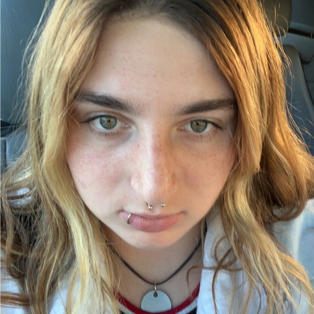 Meet your Posher, Louna